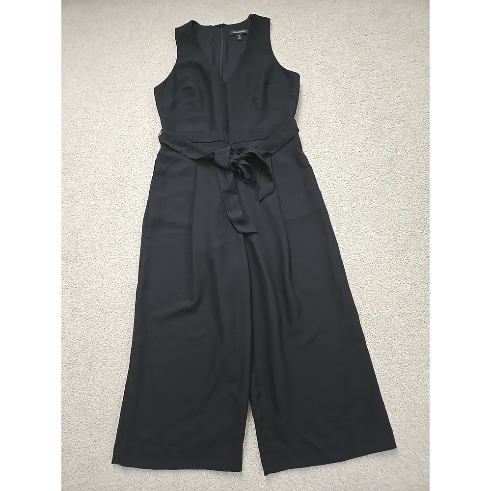 Banana Republic size 8 black sleeveless v-neck wide leg crop jumpsuit  Romper
